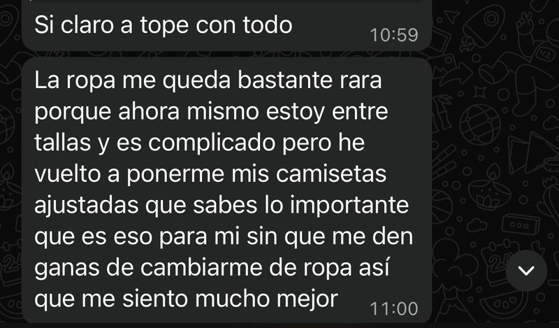 Mensaje de WhatsApp de un cliente de GrimaldoFit contando su progreso